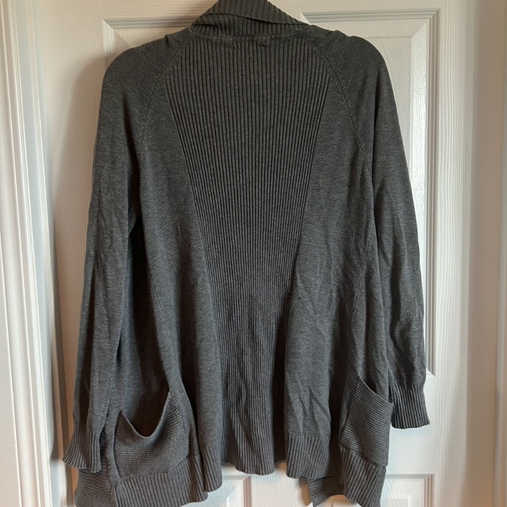 Cardigan - Picture 5 of 6
